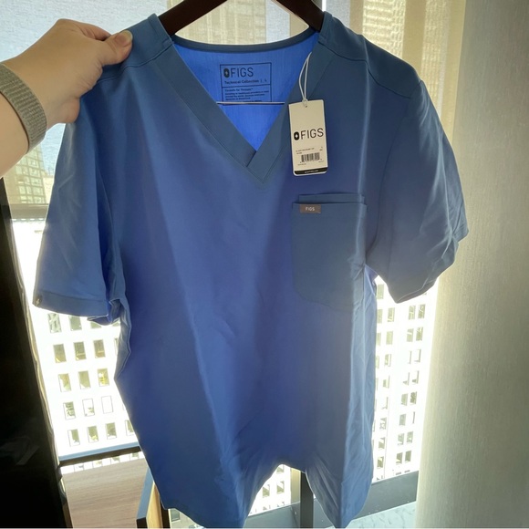 FIGS SCRUB SET LEON TOP and CARGO PANTS Sz Large - Picture 8 of 16